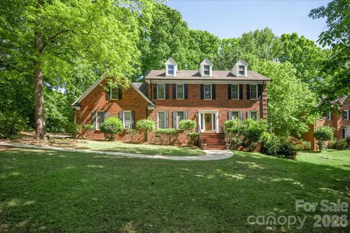 8149 Shannon Woods Ln, Matthews, NC, 28104-7990 | Card Image