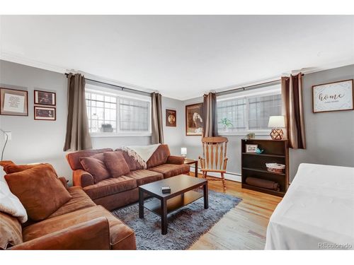 101-1 S Pennsylvania St, Denver, CO, 80209-1901 | Card Image