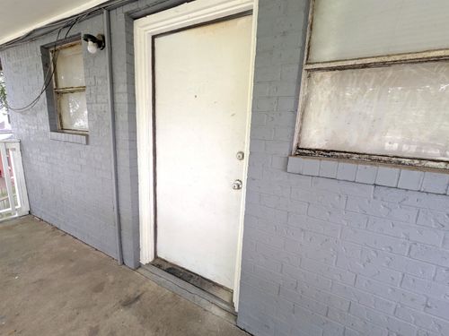manya-point-apt-201-690 Adams St, Beaumont, TX, 77705 | Card Image