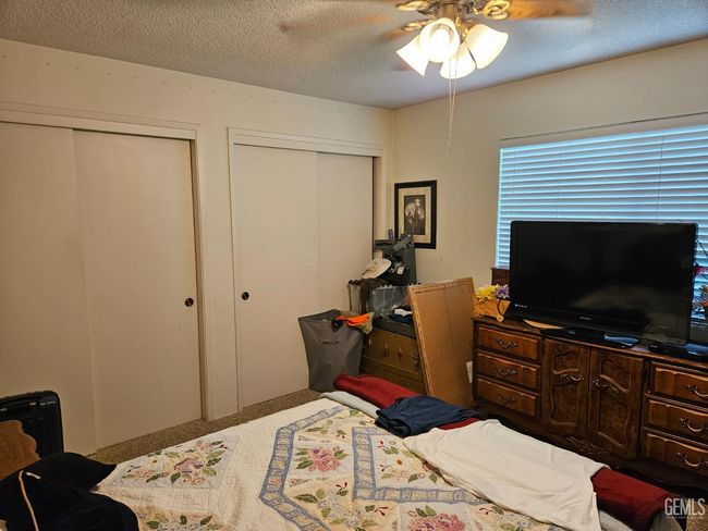5708 Cypress Point Dr, Condo with 2 bedrooms, 1 bathrooms and null parking in Bakersfield CA | Image 17