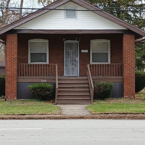 16807 Wood St, Hazel Crest, IL, 60429-1433 | Card Image