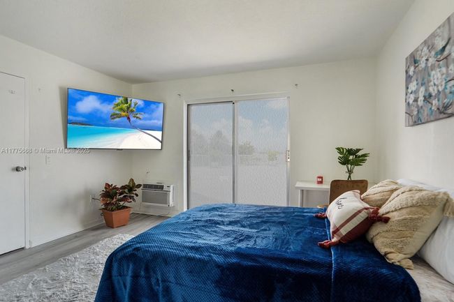 APT-108 - 7904 West Dr, Condo with 1 bedrooms, 1 bathrooms and null parking in North Bay Village FL | Image 4