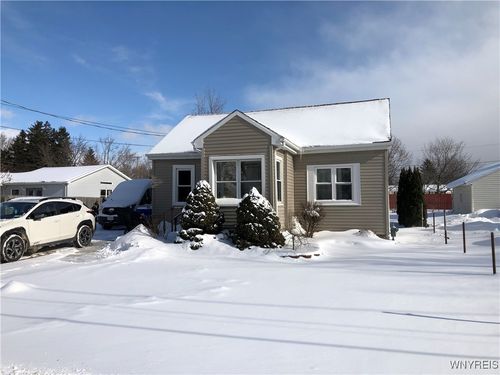4097 Jarvis St, Buffalo, NY, 14219-2819 | Card Image