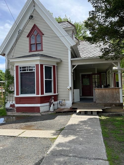 351 Bridge St, Northampton, MA, 01060-2423 | Card Image