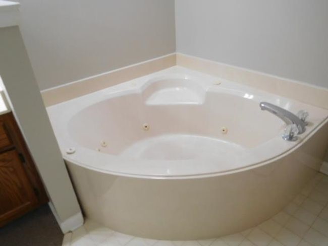 2268 Lake Springs Ln, House other with 3 bedrooms, 2 bathrooms and null parking in Cordova TN | Image 13