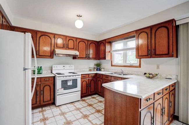 93 Longmeadow Cres, House other with 4 bedrooms, 3 bathrooms and 4 parking in Markham ON | Image 11