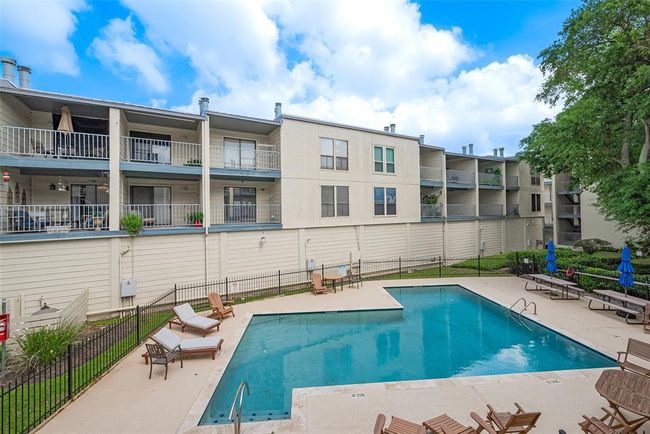 APT-117 - 4001 Nasa Pkwy, Townhouse with 1 bedrooms, 1 bathrooms and null parking in El Lago TX | Image 27