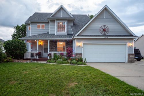 4470 Westedge Way, Grand Blanc, MI, 48439-9793 | Card Image