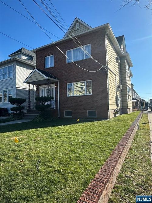 89 Clifton Ave, Clifton, NJ, 07011-1421 | Card Image