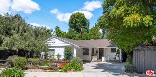 22217 Ybarra Rd, Woodland Hills, CA, 91364-4328 | Card Image