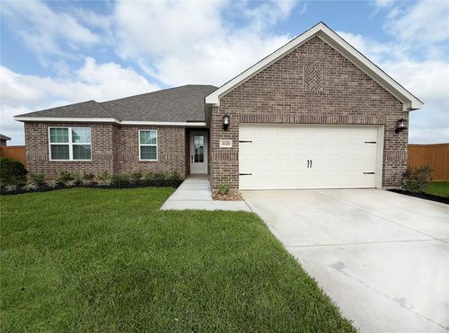 3026 Banyan Dr, Texas City, TX, 77510-1428 | Card Image