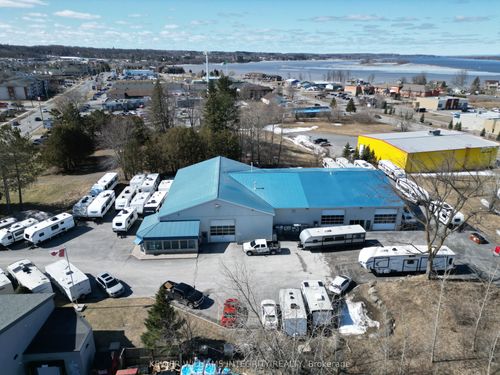 2724 Rue Laurier, Rockland, ON, K4K1A2 | Card Image