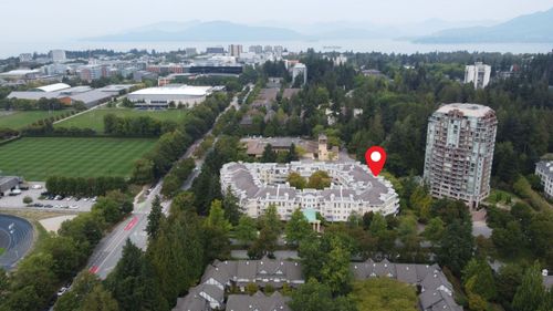 422-5835 Hampton Pl, Vancouver, BC, V6T2G2 | Card Image