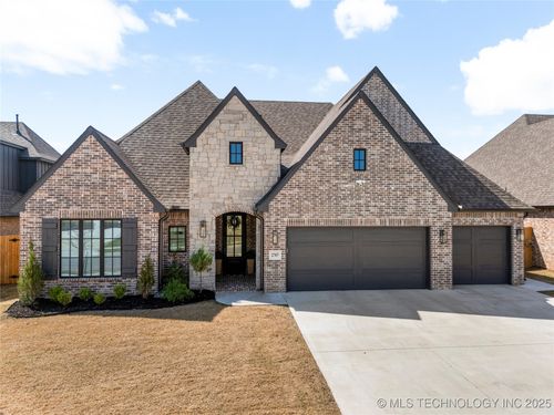 2707 W Tucson Ct, Broken Arrow, OK, 74011-2105 | Card Image