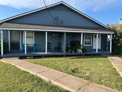 215-213-215 W Cedar St, Gunter, TX, 75058-2060 | Card Image