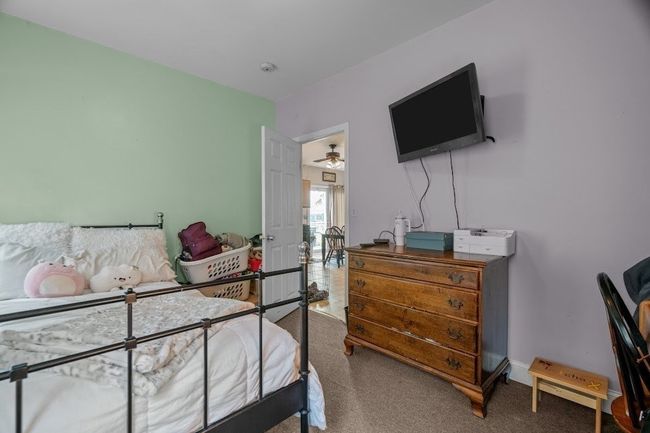 207 Buffinton St, House other with 4 bedrooms, 1 bathrooms and null parking in Fall River MA | Image 17