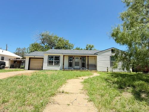 426 E 14th St, Colorado City, TX, 79512-4514 | Card Image