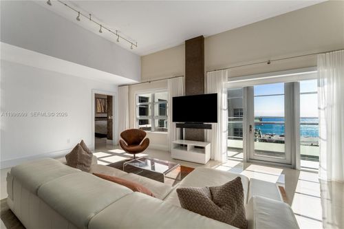 n-604-3739 Collins Avenue, Miami Beach, FL, 33140 | Card Image