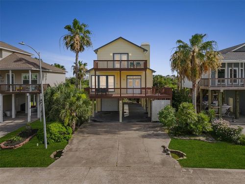 22517 Bay Pointe Dr, Galveston, TX, 77554 | Card Image