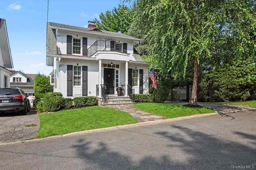 73 Clinton Ave, Ossining, NY, 10562-4427 | Card Image