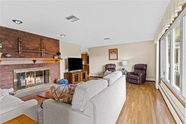 12 Hi View Dr Hope RI | Image 13