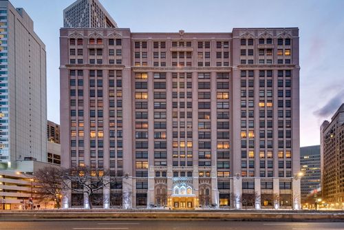 821-680 N Lake Shore Dr, Chicago, IL, 60611-3052 | Card Image
