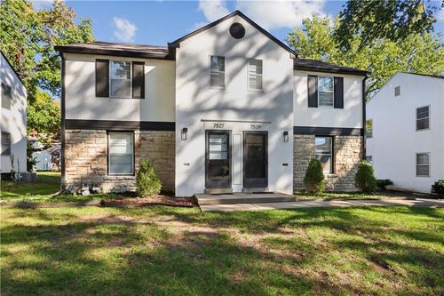 7527 Wyoming Street, Kansas City, MO, 64114 | Card Image