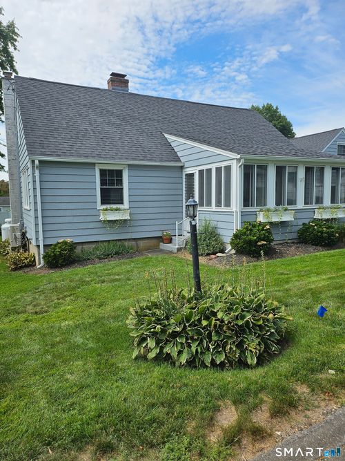 11 Brightwater Rd, Old Lyme, CT, 06371-2510 | Card Image