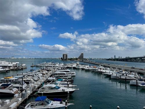 apt-411-555 Ne 15th St, MIAMI, FL, 33132-1450 | Card Image
