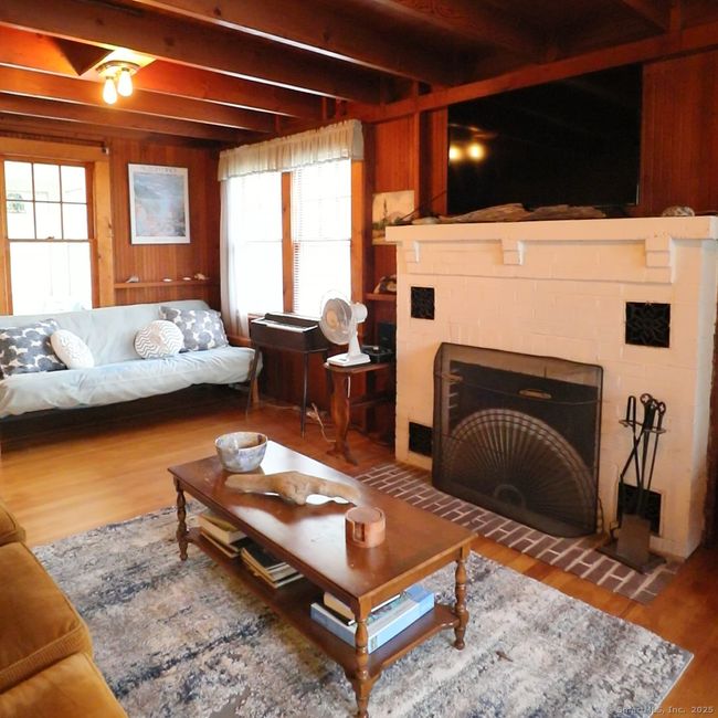 31 Meriden Road, House other with 4 bedrooms, 2 bathrooms and 3 parking in Old Lyme CT | Image 9