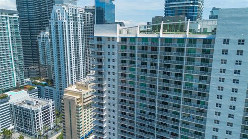 4121-1200 Brickell Bay Dr, Miami, FL, 33131-3251 | Card Image