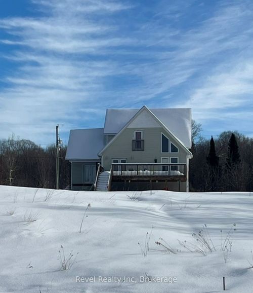 64 Jones Rd, Mckellar, ON, P2A0B5 | Card Image