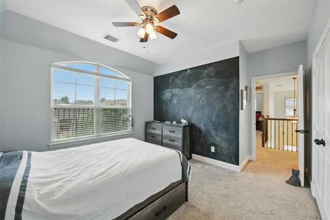 upstairs bedroom | Image 16