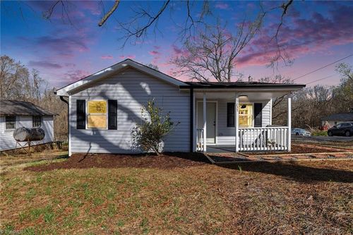 1237 Irving Ave, Eden, NC, 27288-5543 | Card Image