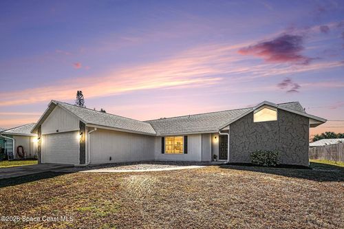 786 Hamm St Nw, PALM BAY, FL, 32907-8228 | Card Image