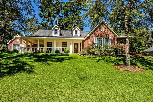 1920 Greentree Dr, Huntsville, TX, 77340 | Card Image