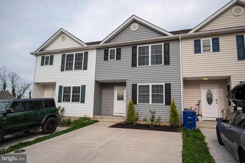 112 Ryder Benson Ln, FRONT ROYAL, VA, 22630-2367 | Card Image