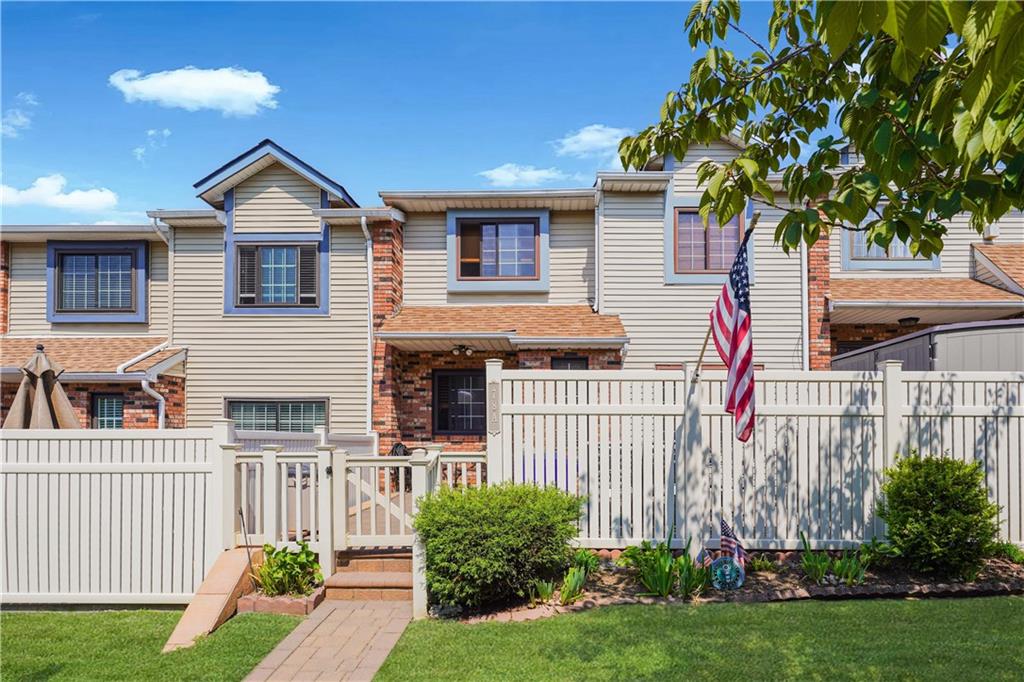 Mcdivitt Ave, Staten Island, NY 10314