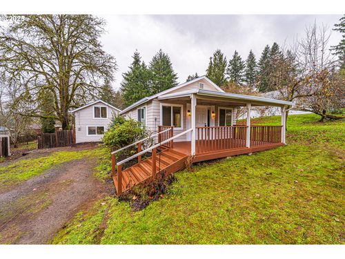 225 21st Ave, Sweet Home, OR, 97386-2704 | Card Image