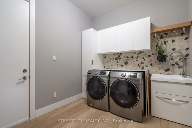 1468 Byron Baseline Rd, House other with 4 bedrooms, 4 bathrooms and 8 parking in London ON | Image 11