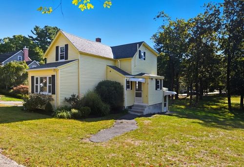 32 Park Ave, Middleton, MA, 01949-2308 | Card Image