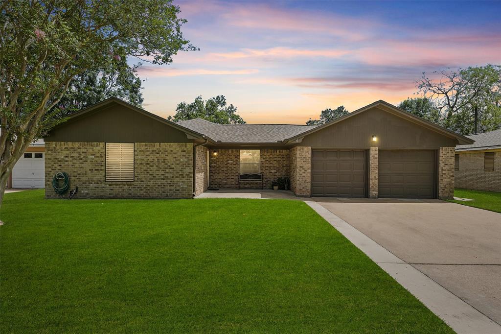 Fairfield Ave, Texas City, TX 77590