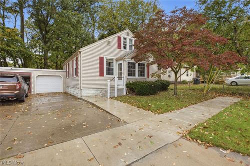 220 Luary Drive, Painesville, OH, 44077 | Card Image