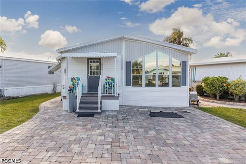 10848 Vireo Cir, ESTERO, FL, 33928-2429 | Card Image