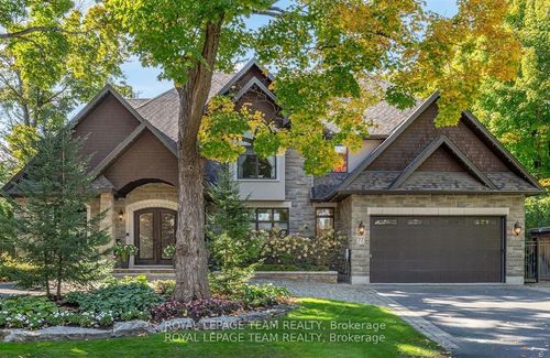 77 Placel Rd, Rockcliffe, ON, K1L5B9 | Card Image