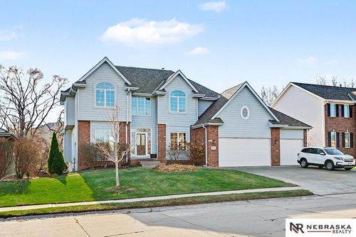 17001 Y St, Omaha, NE, 68135-2819 | Card Image