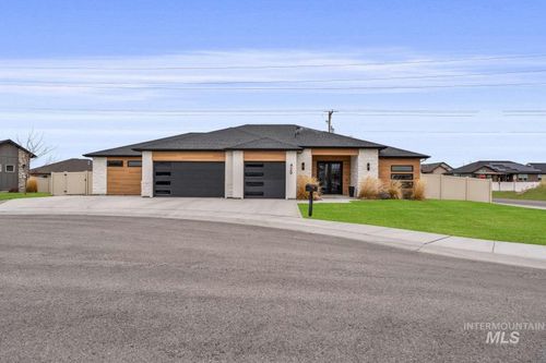 429 Meadowview Ln N, Twin Falls, ID, 83301-8562 | Card Image