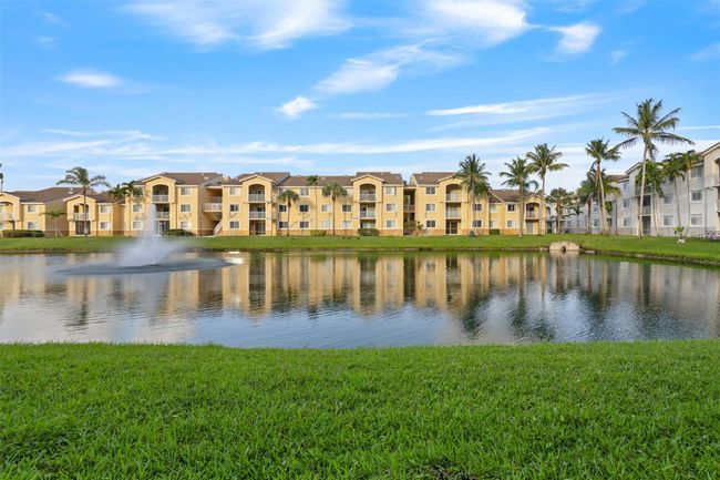 APT-310 - 2620 S University Dr, Condo with 3 bedrooms, 2 bathrooms and null parking in Davie FL | Image 19