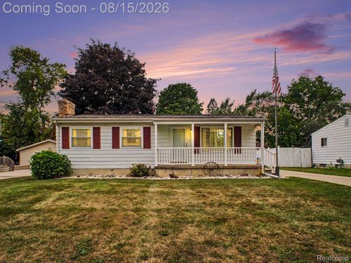 617 Aldrich St, Linden, MI, 48451-8909 | Card Image