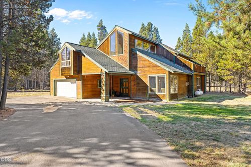 17171 Spring River Rd, Bend, OR, 97707-2083 | Card Image